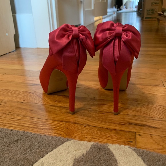 Por La Victoire Pink Satin platforms - Picture 6 of 16